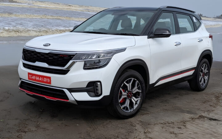 Glacier White Pearl Kia Seltos